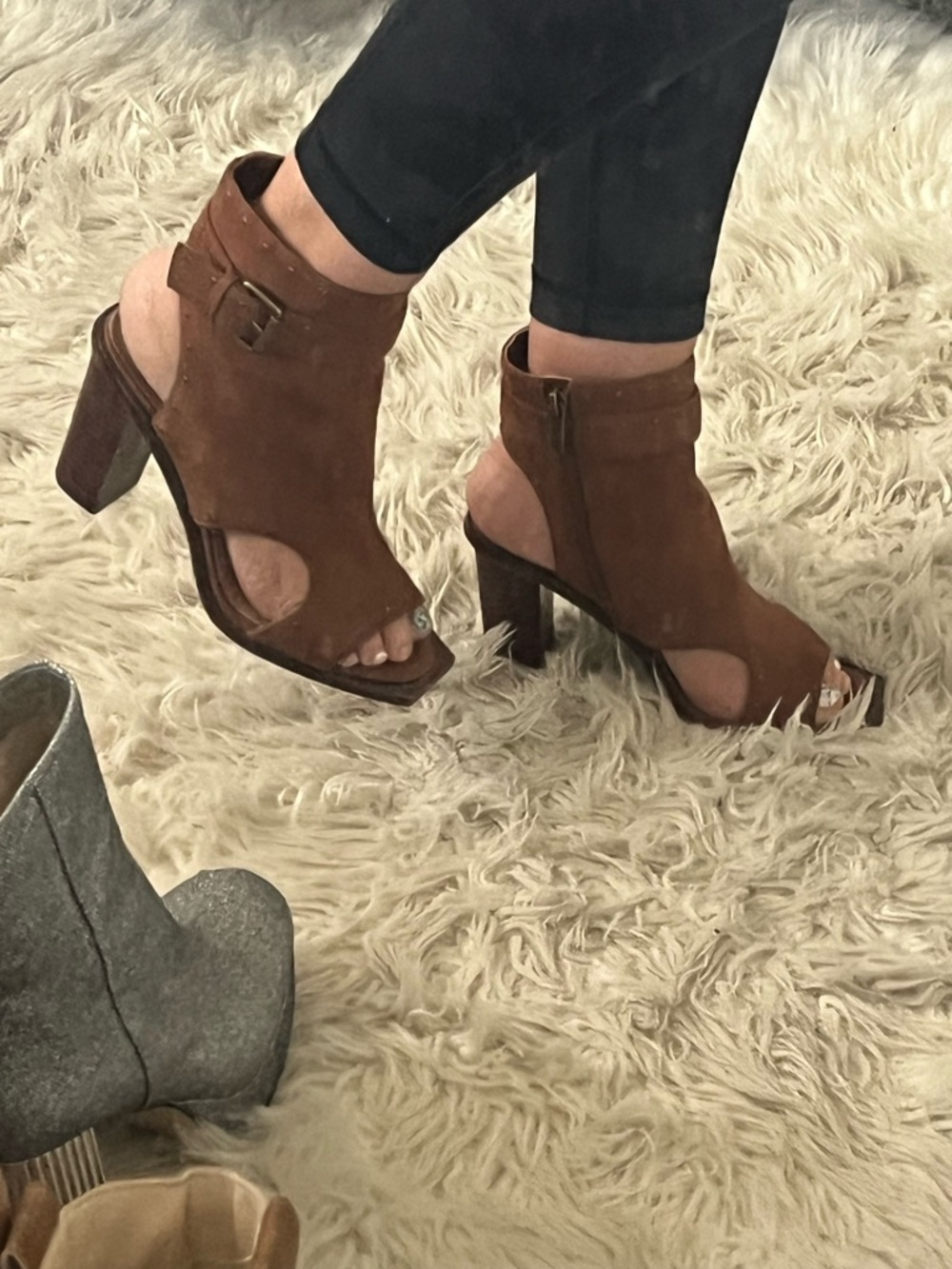 Jessica Simpson 7.5 Open-Toe Brown Suede Block Heel Sandals booties peep toe